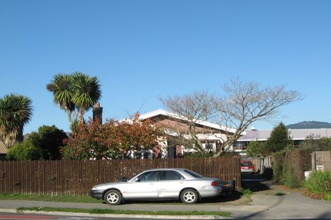 Photo of property in 2/77a Halswell Road, Hillmorton, Christchurch, 8025