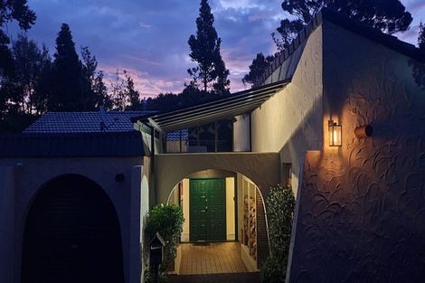 Photo of property in 16 Langstone Place, Chatswood, Auckland, 0626