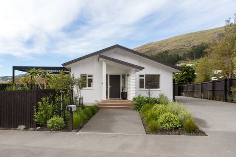 Photo of property in 10 Finnsarby Place, Sumner, Christchurch, 8081