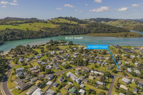Photo of property in 20 Hardy Place, Cooks Beach, Whitianga, 3591