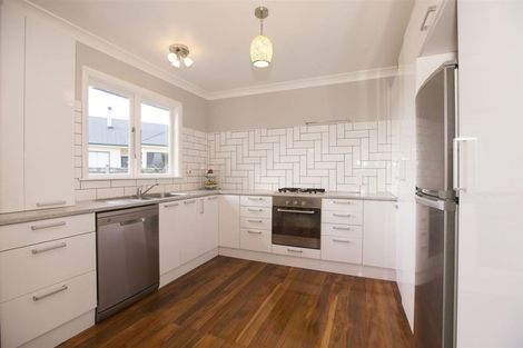 Photo of property in 90 College Street, Awapuni, Palmerston North, 4412