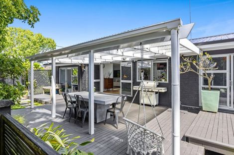 Photo of property in 26 Doment Crescent, Orewa, 0931