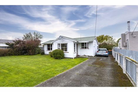 Photo of property in 28 Augustine Street, Waimate, 7924