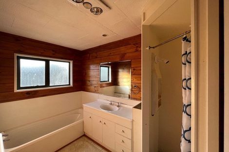 Photo of property in 6a Archibald Road, Kelston, Auckland, 0602