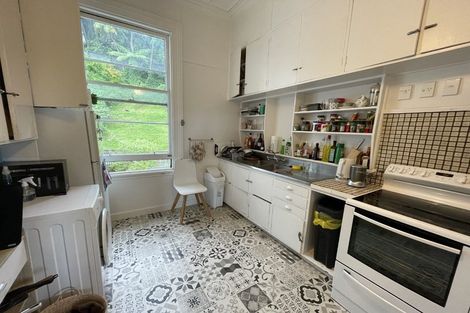 Photo of property in 16a Clifton Terrace, Kelburn, Wellington, 6012