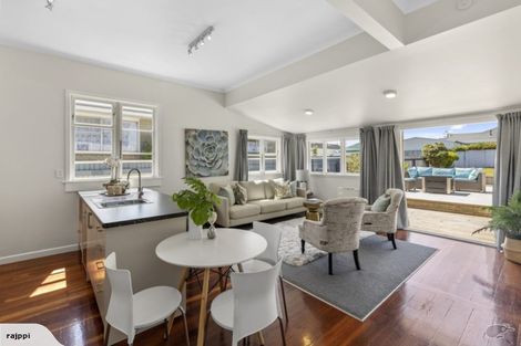 Photo of property in 18 Richmond Street, Petone, Lower Hutt, 5012