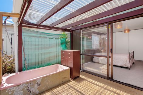 Photo of property in 35 Beach Road, Waihi Beach, 3611