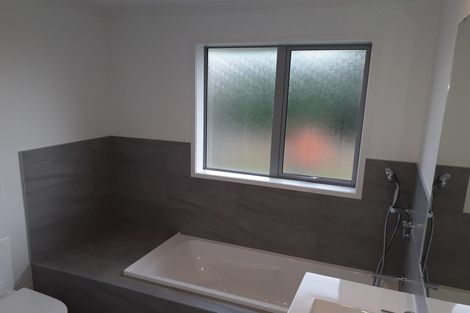 Photo of property in 8a Araminta Place, Beachlands, Auckland, 2018