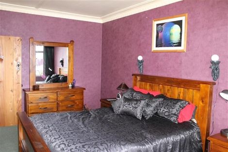 Photo of property in 16 Maitland Street, Strathern, Invercargill, 9812