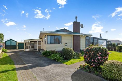 Photo of property in 32 Browning Crescent, Owhata, Rotorua, 3010