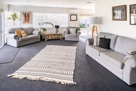 Photo of property in 22 Ocean Crest, Papamoa Beach, Papamoa, 3118