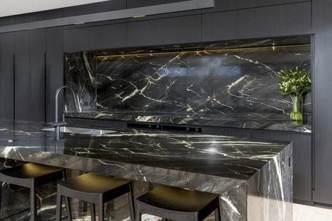 Photo of property in 21 Whitby Crescent, Mairangi Bay, Auckland, 0630