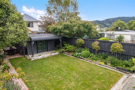 Photo of property in 54 Granville Street, Silverstream, Upper Hutt, 5019