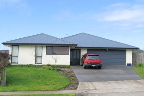 Photo of property in 5 Grasmere Court, Huntington, Hamilton, 3210