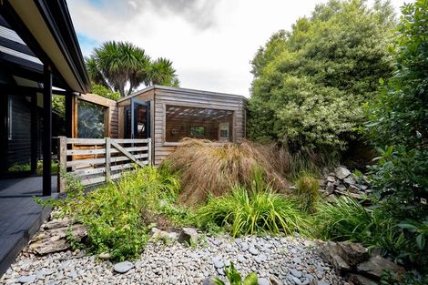 Photo of property in 28 Grove Avenue, Weston, Oamaru, 9401