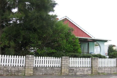 Photo of property in 44 Ellesmere Crescent, Highbury, Palmerston North, 4412