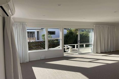 Photo of property in 125a Rosario Crescent, Red Beach, 0932