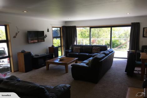 Photo of property in 11 Marion Street, Macandrew Bay, Dunedin, 9014