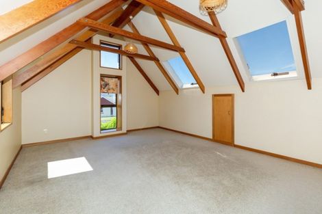 Photo of property in 8 Bencard Place, Hoon Hay, Christchurch, 8025