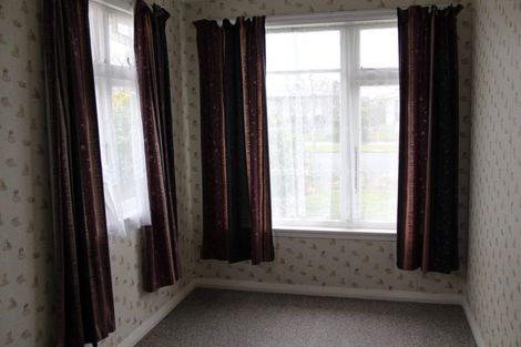 Photo of property in 8 Aberdeen Avenue, Takaro, Palmerston North, 4412