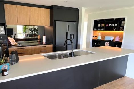 Photo of property in 11 Peet Row, Pokeno, 2471