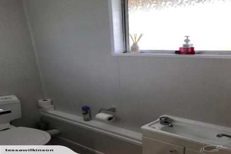 Photo of property in 2/14 Finchley Road, Torbay, Auckland, 0630