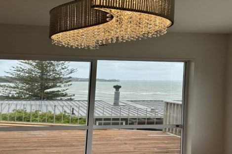 Photo of property in 1/45 Rothesay Bay Road, Rothesay Bay, Auckland, 0630
