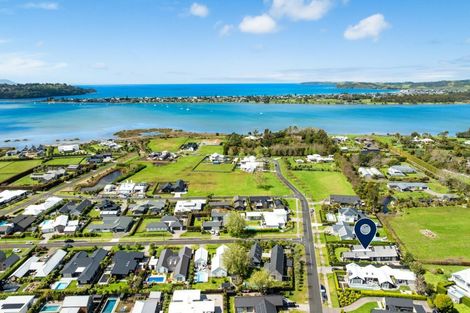 Photo of property in 75 Sandpiper Avenue, Point Wells, 0986