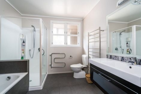 Photo of property in 6 Kohatu Parade, Wharewaka, Taupo, 3330