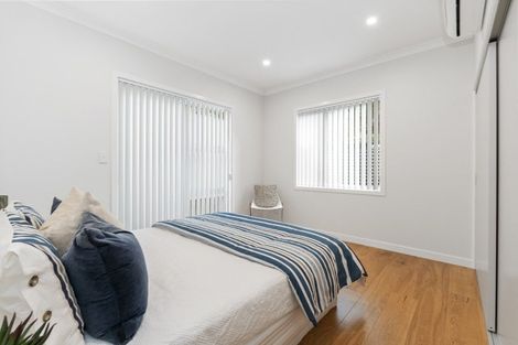 Photo of property in 2/2 Milton Road, Northcote Point, Auckland, 0627
