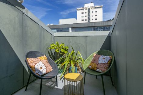 Photo of property in Metro Apartments, 18/220 Thorndon Quay, Pipitea, Wellington, 6011