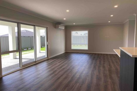 Photo of property in 5 Leslie Court, Havelock North, 4130