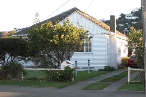 Photo of property in 33 Kemp Street, Kilbirnie, Wellington, 6022