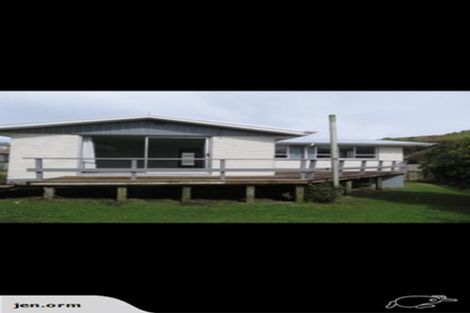 Photo of property in 1 Oawai Place, Marfell, New Plymouth, 4310