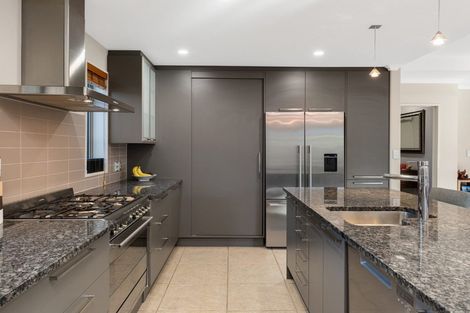 Photo of property in 33 Magnolia Drive, Springlands, Blenheim, 7201