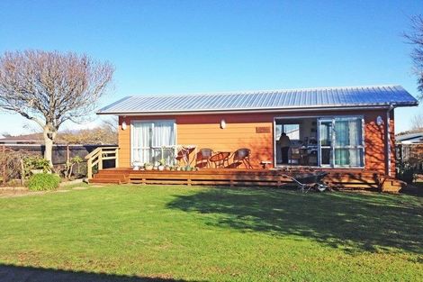 Photo of property in 10 Ngarue Place, Waitara, 4320