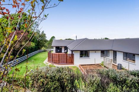 Photo of property in 90 Ridgewood Drive, Ridgewood, New Plymouth, 4371