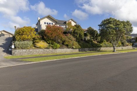 Photo of property in 10 Sampson Avenue, Waiwhakaiho, New Plymouth, 4312