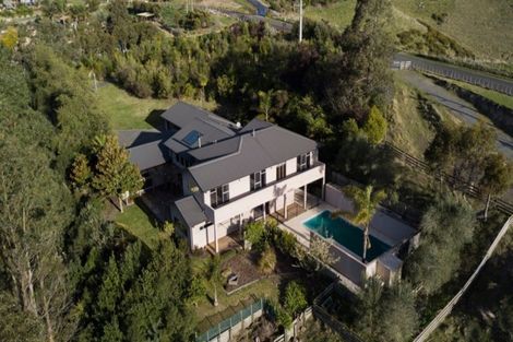 Photo of property in 100 Tironui Drive, Taradale, Napier, 4112
