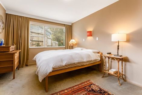 Photo of property in 2 Zetland Street, Highbury, Wellington, 6012