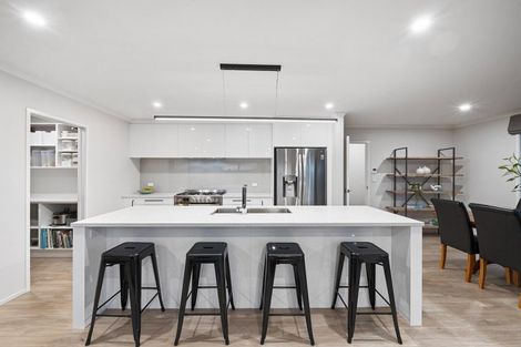 Photo of property in 15 Fisk Road, Pukekohe, 2120