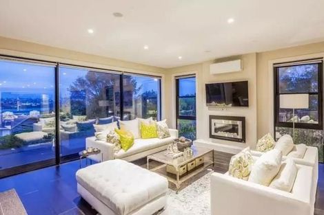 Photo of property in 124a Paritai Drive, Orakei, Auckland, 1071