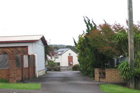 Photo of property in 1/332 West Coast Road, Glen Eden, Auckland, 0602