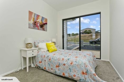 Photo of property in 18 Surf View Crescent, Red Beach, 0932