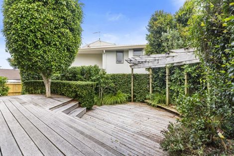 Photo of property in 2/10 Norman Road, Hauraki, Auckland, 0622