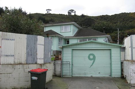 Photo of property in 9 Parenga Street, Wainuiomata, Lower Hutt, 5014
