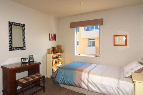 Photo of property in Marrakech Cafe, 18/305 Evans Bay Parade, Hataitai, Wellington, 6021