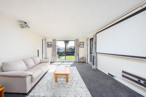 Photo of property in 156 Sawyers Arms Road, Northcote, Christchurch, 8052