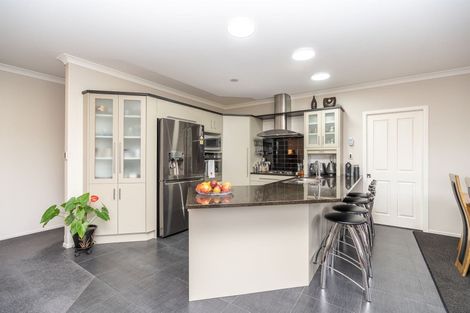 Photo of property in 7 Gibbston Close, Huntington, Hamilton, 3210