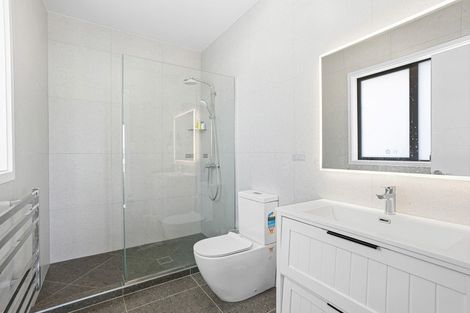 Photo of property in 11 Pacific Heights Road, Orewa, 0931